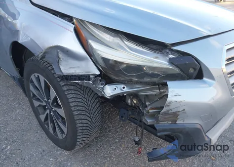 2015 Subaru Outback 2.5I Limited z USA, uszkodzony, nr VIN 4S4BSALC5F3214869